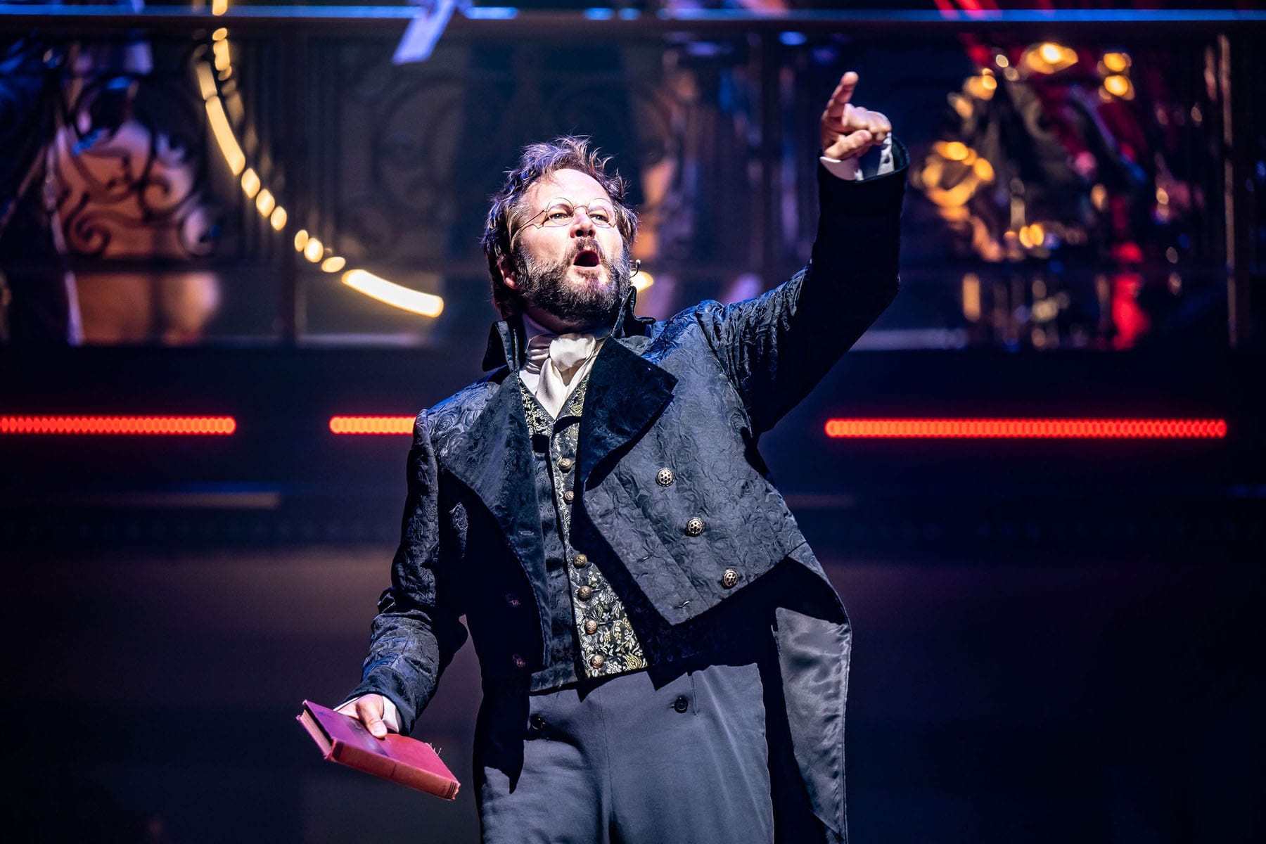 Great Comet soars at the Royal Alex